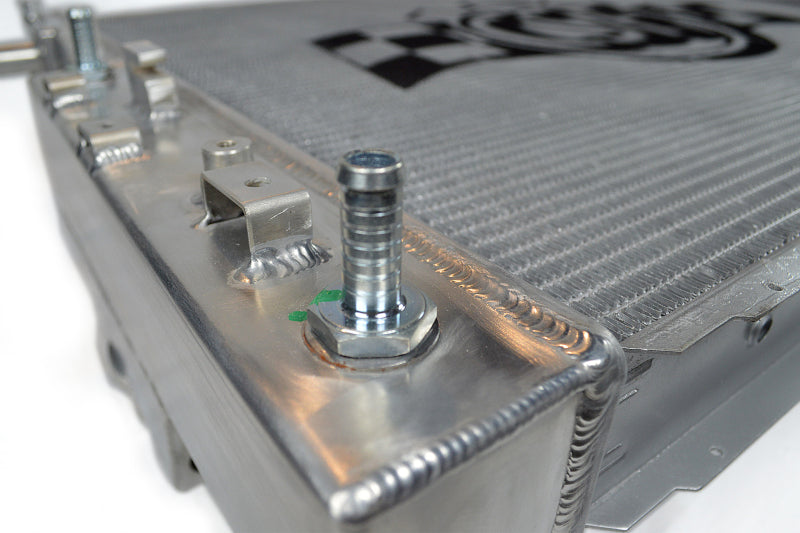 CSF 7062 - CSF7062 - CSF 08-10 6.4L Ford Super Duty Diesel Heavy Duty Radiator - Shipped in Europe - Tuningsupply.com