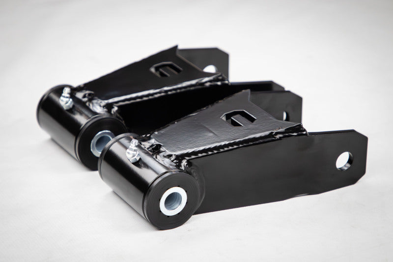 Cognito - COG110-91267 - Cognito 20-25 Chevrolet Silverado 2500 HD 1in Drop Leaf Spring Shackle - Shipped in Europe - Tuningsupply.com