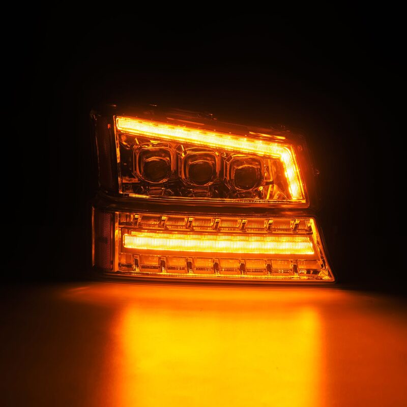 AlphaRex 880255 - ARX880255 - AlphaRex 03-06 Chevy Silverado 1500/2500HD/3500HD/Avalanche Chrome NOVA LED Proj Headlights - Shipped in Europe - Tuningsupply.com