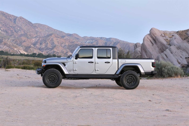 Fabtech FTS24243 - FABFTS24243 - Fabtech 2020 Jeep Gladiator (JT) 4WD 3in Sport II System - Component Box - Shipped in Europe - Tuningsupply.com