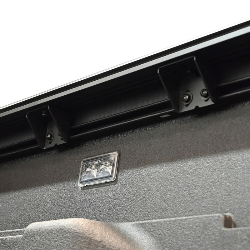Westin 19-62795 - WES19-62795 - Westin Manual Retractable Tonneau Cover 24-26 Toyota Tacoma 6ft Bed Black - Shipped in Europe - Tuningsupply.com