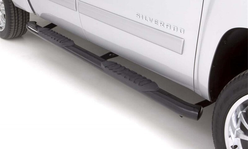 LUND 23810563 - LND23810563 - Lund 2019 Chevrolet Silverado 1500 Crew Cab 5in Oval Curved Steel Nerf Bars - Black - Shipped in Europe - Tuningsupply.com