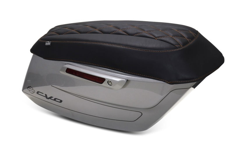 Mustang Motorcycle 88470MO - MMP88470MO - Mustang 23-25 Harley CVO Road Glide (ST) Deluxe Diamond Saddlebag Lid Covers - Shipped in Europe - Tuningsupply.com