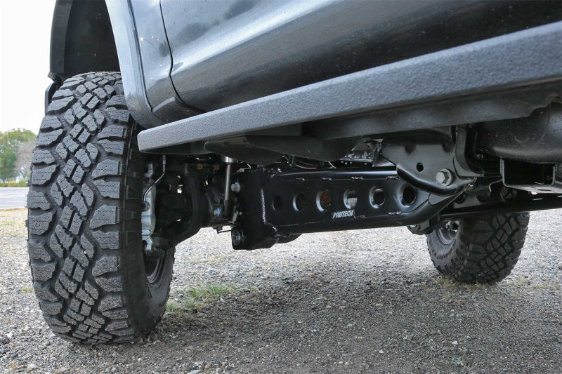 Fabtech FTS22321 - FABFTS22321 - Fabtech 05-20 Ford F250/350 & 08-20 Ford F450/550 4WD 4/6/8in Lift Radius Arm System - Shipped in Europe - Tuningsupply.com