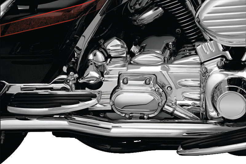 Kuryakyn 8274 - KUR8274 - Kuryakyn Rear Cylinder Base Cover For 02-06 Touring Models Chrome - Shipped in Europe - Tuningsupply.com