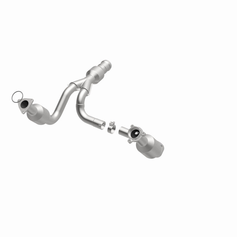 Magnaflow 52617 - MAG52617 - MagnaFlow Direct Fit Catalytic Converter 2015 GMC Yukon XL V8 6.2L - Shipped in Europe - Tuningsupply.com