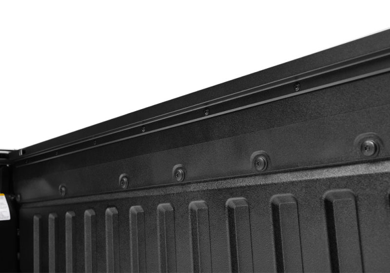 Roll-N-Lock - RNLLG530M - Roll-N-Lock 16-18 Toyota Tacoma Crew Cab SB 60-1/2in M-Series Retractable Tonneau Cover - Shipped in Europe - Tuningsupply.com