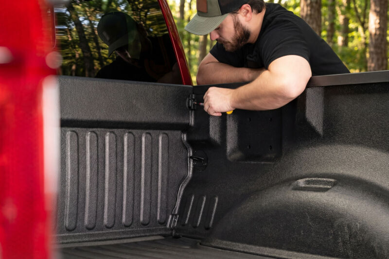 Husky Liners F55KDA15 - HSLF55KDA15 - Husky Liners 15-25 Ford F-150 5 ft 7in Bed Freedom Bedliner - Shipped in Europe - Tuningsupply.com