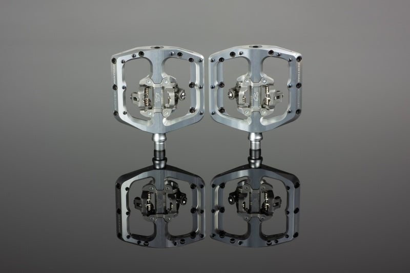 Renthal PD20001-003-01 - RENPD20001-003-01 - Renthal Cycle Revo- DHC Pedal- Polished Silver - Shipped in Europe - Tuningsupply.com