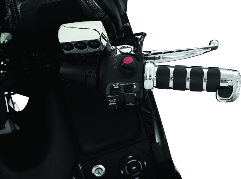 Kuryakyn 6242 - KUR6242 - Kuryakyn Extended ISO Throttle Boss For GL1800 Chrome - Shipped in Europe - Tuningsupply.com