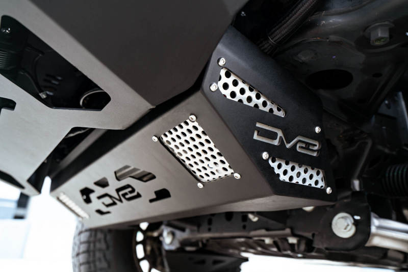 DV8 Offroad SPBR-01 - DVESPBR-01 - DV8 Offroad 21-22 Ford Bronco Front Skid Plate - Shipped in Europe - Tuningsupply.com