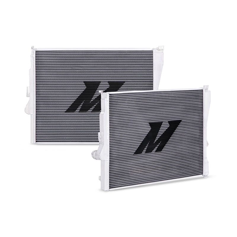 Mishimoto MMRAD-E46-323A - MISMMRAD-E46-323A - Mishimoto 99-06 BMW 323i/323i/328i/330i w/ Auto Transmission Performance Aluminum Radiator - Shipped in Europe - Tuningsupply.com