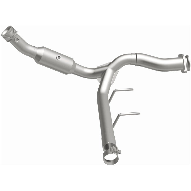 Magnaflow 21-470 - MAG21-470 - MagnaFlow Right Side Direct Fit Catalytic Converter 15-17 Ford F-150 5.0L - Shipped in Europe - Tuningsupply.com