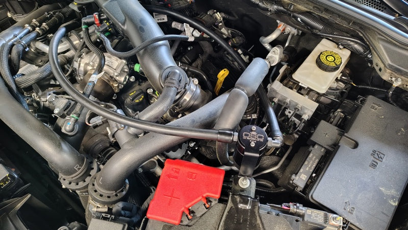 J&L 3058P-B - JLT3058P-B - J&L 24-25 Ford Ranger Raptor 3.0L PCV Side Oil Separator - Black Anodized - Shipped in Europe - Tuningsupply.com