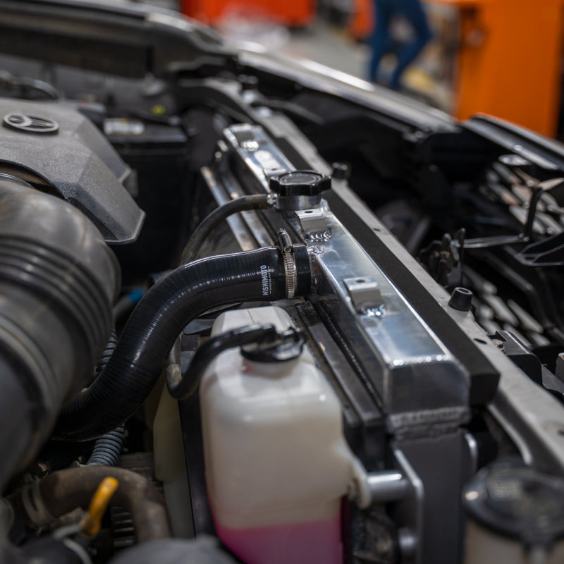 Mishimoto MMRAD-4RUN-10 - MISMMRAD-4RUN-10 - Mishimoto 10-14 Toyota 4Runner 4.0L Performance Aluminum Radiator - Shipped in Europe - Tuningsupply.com