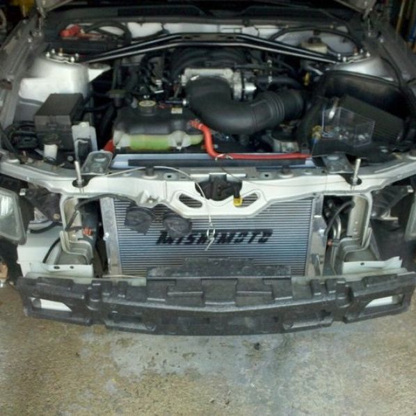 Mishimoto MMRAD-MUS-05 - MISMMRAD-MUS-05 - Mishimoto 05+ Ford Mustang Manual Aluminum Radiator - Shipped in Europe - Tuningsupply.com