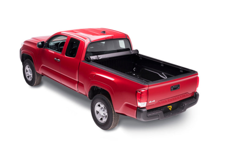 Truxedo 556101 - TRX556101 - Truxedo 2024 Toyota Tacoma 5ft Lo Pro Bed Cover - Shipped in Europe - Tuningsupply.com