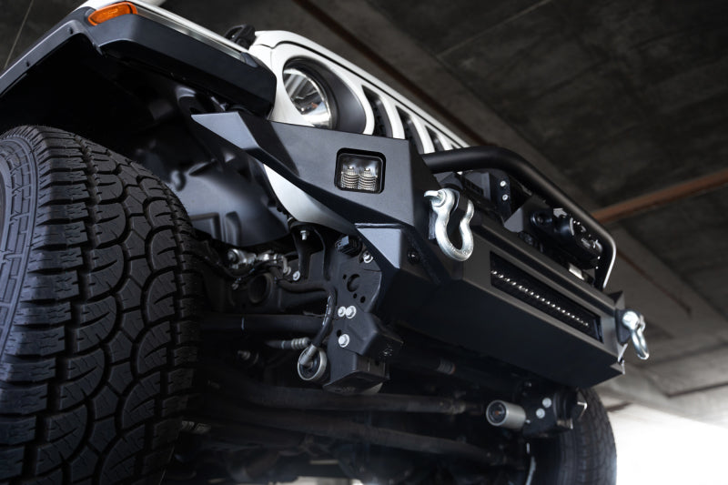 DV8 Offroad - DVEFBJL-07 - DV8 Offroad 18-23 Jeep Wrangler JL / 20-23 Jeep Gladiator JT FS-7 Mid-Width Winch Front Bumper - Shipped in Europe - Tuningsupply.com
