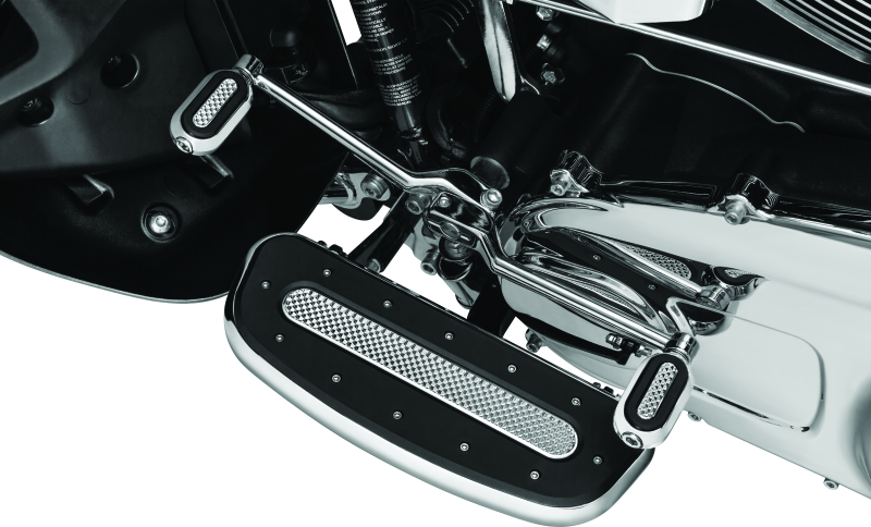 Kuryakyn 7041 - KUR7041 - Kuryakyn Heavy Industry Driver Floorboards Chrome - Shipped in Europe - Tuningsupply.com