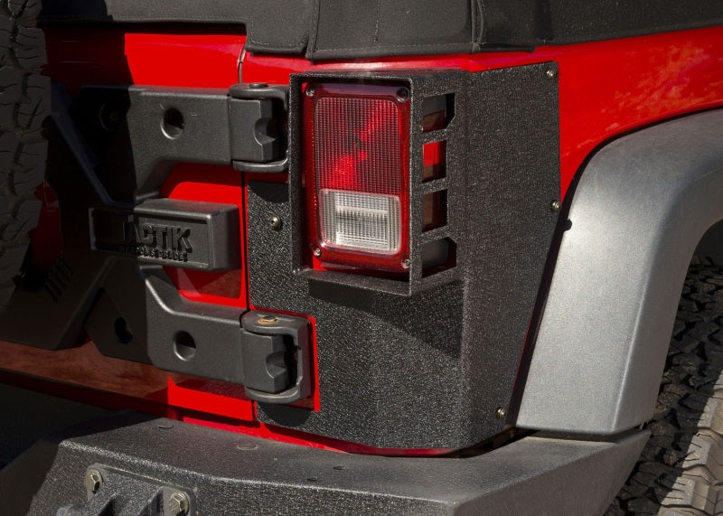 Rugged Ridge 11615.21 - RUG11615.21 - Rugged Ridge XHD Corner Guard Rear 07-18 Jeep Wrangler JK 2-Door - Shipped in Europe - Tuningsupply.com