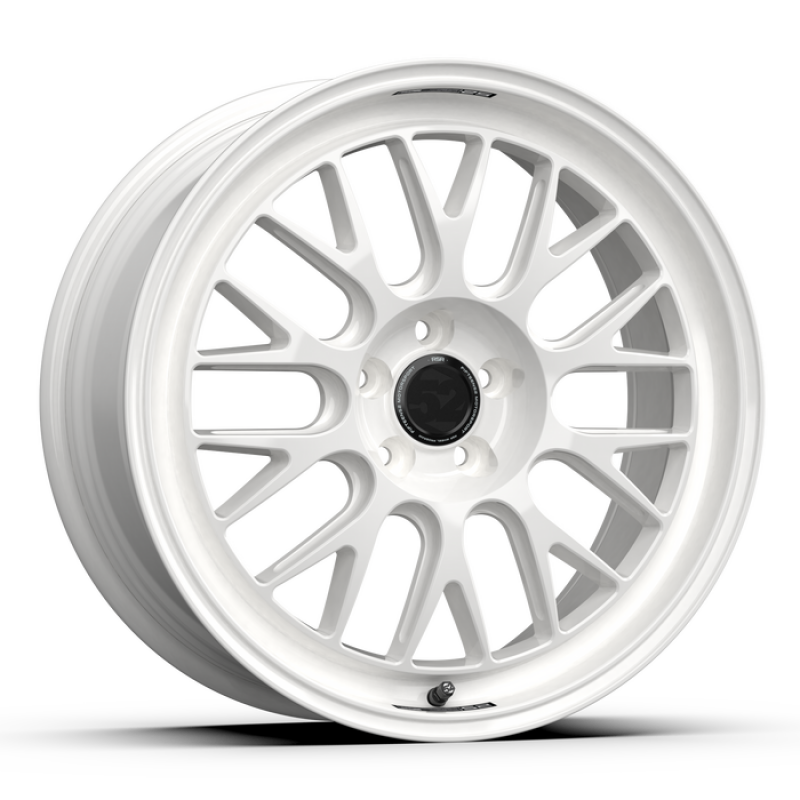 fifteen52 RSHRW-99554+38-2 - FFTRSHRW-99554+38-2 - fifteen52 Holeshot RSR 19x9.5 5x114.3 38mm ET 73.1mm Center Bore Rally White - Shipped in Europe - Tuningsupply.com
