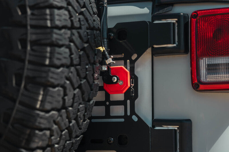 DV8 Offroad UNMM-02 - DVEUNMM-02 - DV8 Offroad Universal Molle Adj. Antenna & Whip Mount - Shipped in Europe - Tuningsupply.com