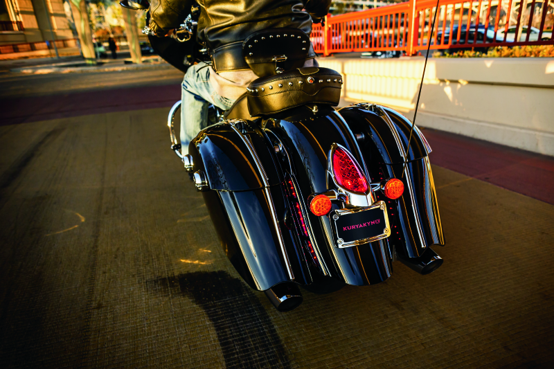 Kuryakyn 5670 - KUR5670 - Kuryakyn Saddlebag Top Trim Indian Chrome - Shipped in Europe - Tuningsupply.com