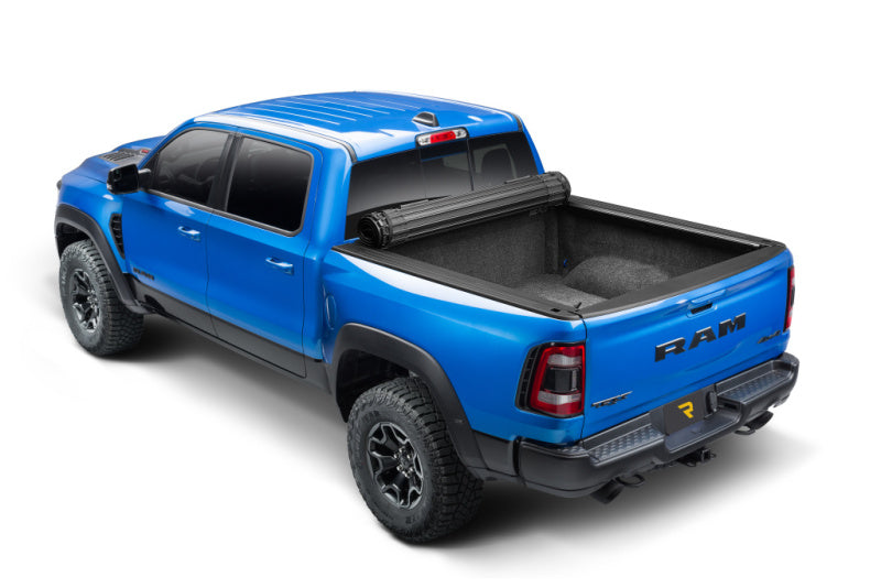 BAK 80214 - BAK80214 - BAK 09-18 Dodge Ram (19-21 Classic) Revolver X4s 8ft Bed Cover (20-21 2500/3500 New Body Style) - Shipped in Europe - Tuningsupply.com