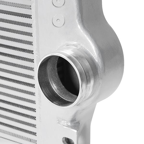 Mishimoto MMINT-DMAX-11SL - MISMMINT-DMAX-11SL - Mishimoto 11+ Chevrolet/GMC Duramax Intercooler (Silver) - Shipped in Europe - Tuningsupply.com