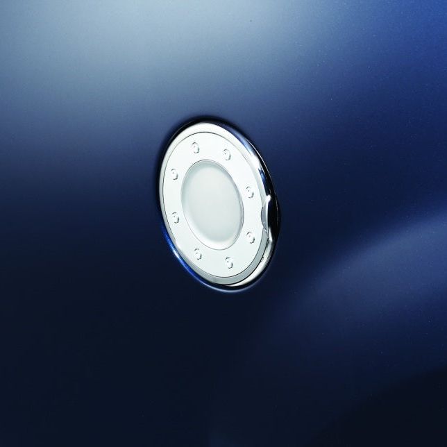 AVS 688772 - AVS688772 - AVS 03-09 Ford Expedition Fuel Door Cover - Chrome - Shipped in Europe - Tuningsupply.com