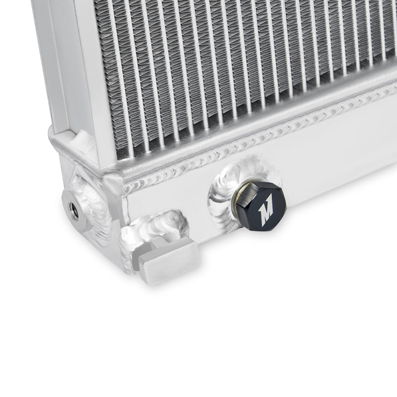 Mishimoto MMRAD-TUN-07 - MISMMRAD-TUN-07 - Mishimoto 2007+ Toyota Tundra 4.6/4.7/5.7L Performance Aluminum Radiator - Shipped in Europe - Tuningsupply.com