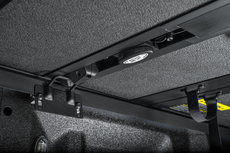 Extang 88702 - EXT88702 - Extang 21-23 Ford F-150 (5ft. 7in. Bed) Solid Fold ALX - Shipped in Europe - Tuningsupply.com