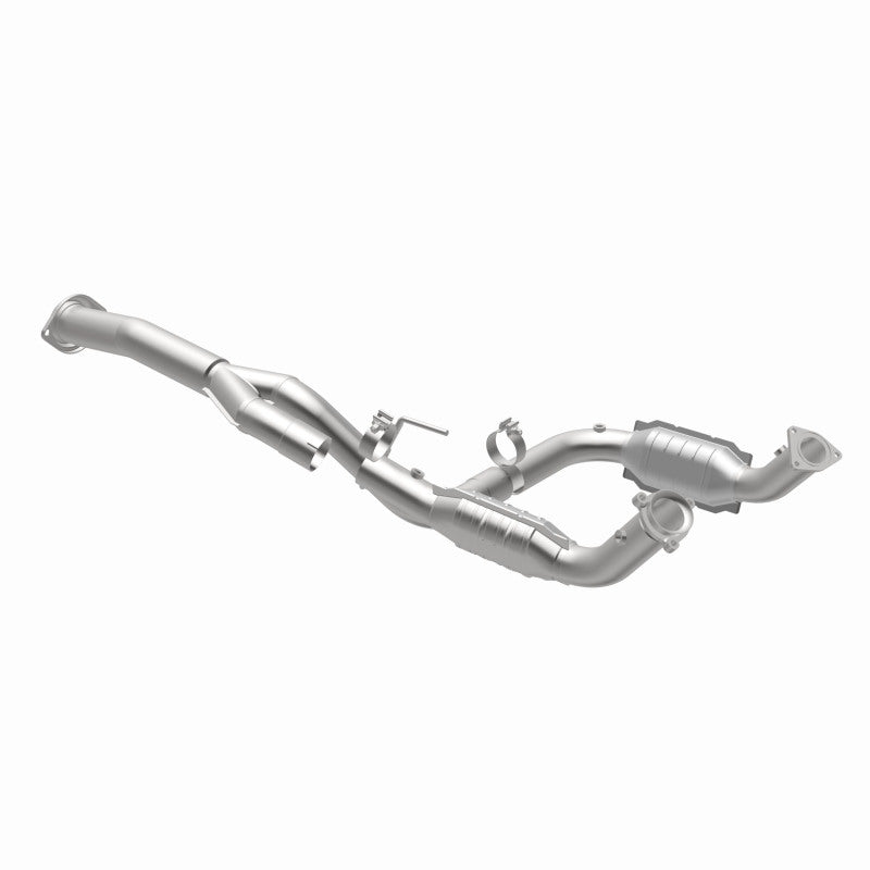 Magnaflow 21-252 - MAG21-252 - MagnaFlow Conv Direct Fit 11-16 Chevrolet Silverado 2500HD/3500HD / GMC Sierra 2500HD/3500HD - Shipped in Europe - Tuningsupply.com