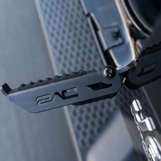 DV8 Offroad STJL-05 - DVESTJL-05 - DV8 Offroad 07-23 Jeep Gladiator/Wrangler JT/JK/JL Foot Pegs - Shipped in Europe - Tuningsupply.com