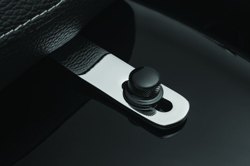 Kuryakyn 5211 - KUR5211 - Kuryakyn Quick Release Seat Screw 14-23 Indian Models Gloss Black - Shipped in Europe - Tuningsupply.com
