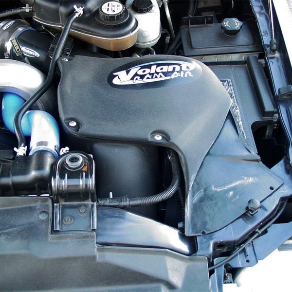 Volant 19860 - VOL19860 - Volant 03-07 Ford Excursion 6.0 V8 Primo Closed Box Air Intake System - Shipped in Europe - Tuningsupply.com
