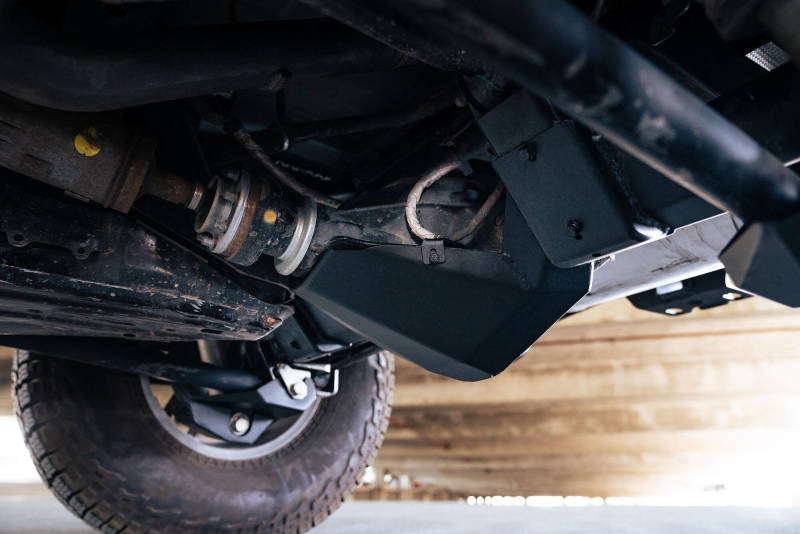 DV8 Offroad SPBR-03 - DVESPBR-03 - DV8 Offroad 21-22 Ford Bronco Rear Differential Skid Plate - Shipped in Europe - Tuningsupply.com