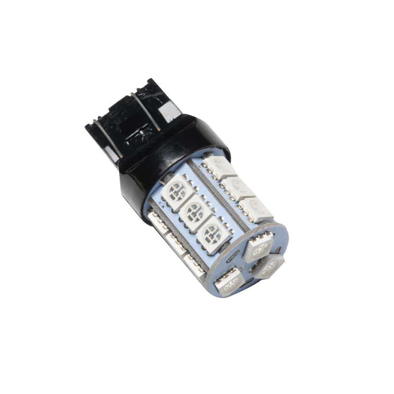 ORACLE Lighting 5011-003 - ORL5011-003 - Oracle 7443 18 LED 3-Chip SMD Bulb (Single) - Red - Shipped in Europe - Tuningsupply.com