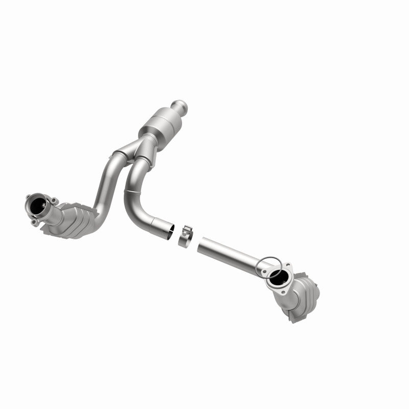 Magnaflow 51578 - MAG51578 - MagnaFlow Conv DF 09-13 Chevy Avalanche 5.3L - Shipped in Europe - Tuningsupply.com