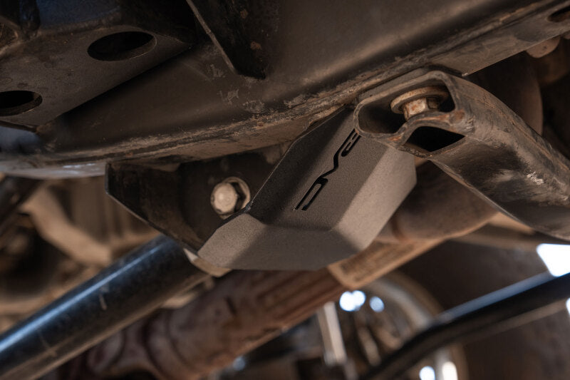 DV8 Offroad SPJK-14 - DVESPJK-14 - DV8 07-18 Jeep Wrangler JK Front Frame Link Skid Plates - Shipped in Europe - Tuningsupply.com