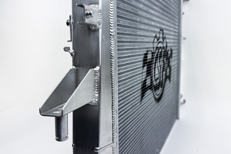 CSF 7227 - CSF7227 - CSF Porsche 955/957 Cayenne / Audi Q7 / VW Touareg Heavy-Duty Performance Radiator - Shipped in Europe - Tuningsupply.com