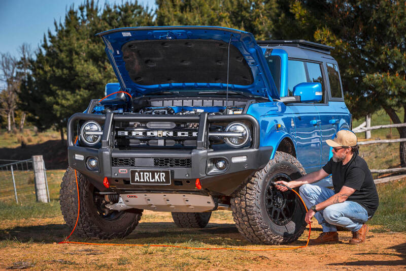 ARB CKBLA12 - ARBCKBLA12 - ARB Brushless Single Motor On-Board 12V Air Compressor Kit - Shipped in Europe - Tuningsupply.com