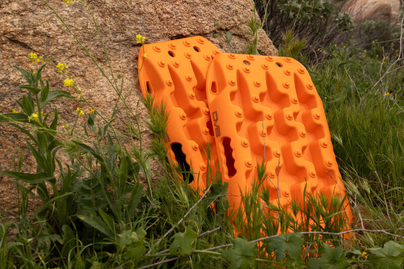 DV8 Offroad RTB2-02OR - DVERTB2-02OR - DV8 Offroad DV8 Xtract Mini Traction Board | Pair | Orange - Shipped in Europe - Tuningsupply.com