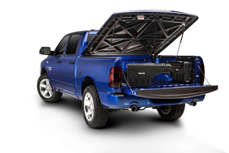 Undercover SC104D - UNDSC104D - UnderCover 19-20 Chevy Silverado 1500 Drivers Side Swing Case - Black Smooth - Shipped in Europe - Tuningsupply.com