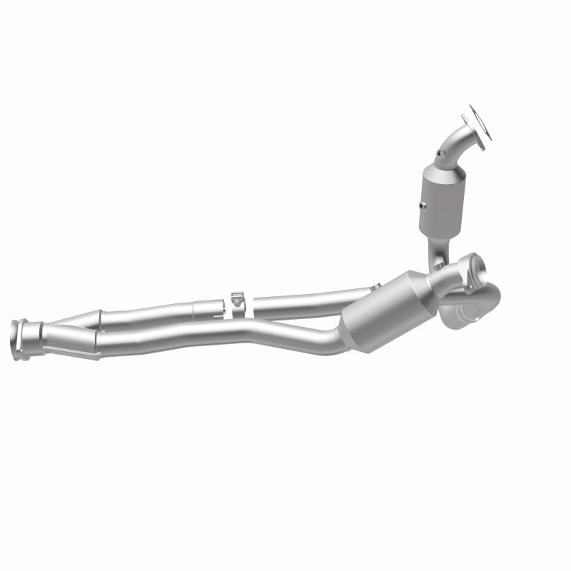 Magnaflow 21-710 - MAG21-710 - MagnaFlow Direct Fit Catalytic Converter 2015-2017 Transit-150 V6 3.5 OEM Underbody - Shipped in Europe - Tuningsupply.com