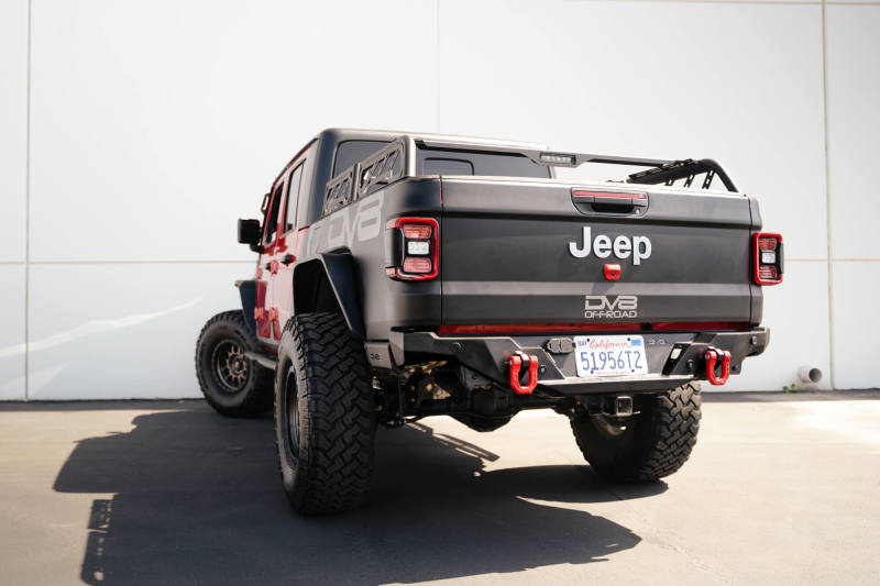 DV8 Offroad UNSK-01RD - DVEUNSK-01RD - DV8 Offroad Elite Series D-Ring Shackles - Pair (Red) - Shipped in Europe - Tuningsupply.com