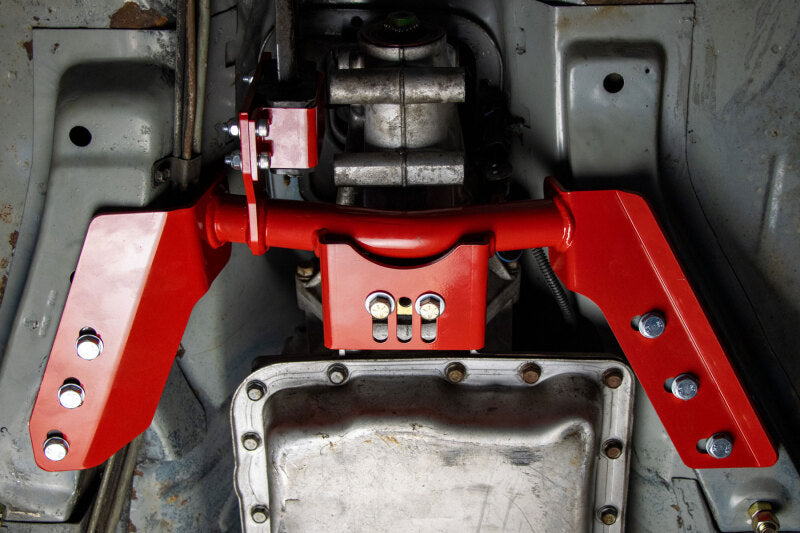 UMI Performance 2261-B - UMI2261-B - UMI Performance 82-92 GM F-Body Torque Arm Relocation Kit - 4L60E - Black - Shipped in Europe - Tuningsupply.com