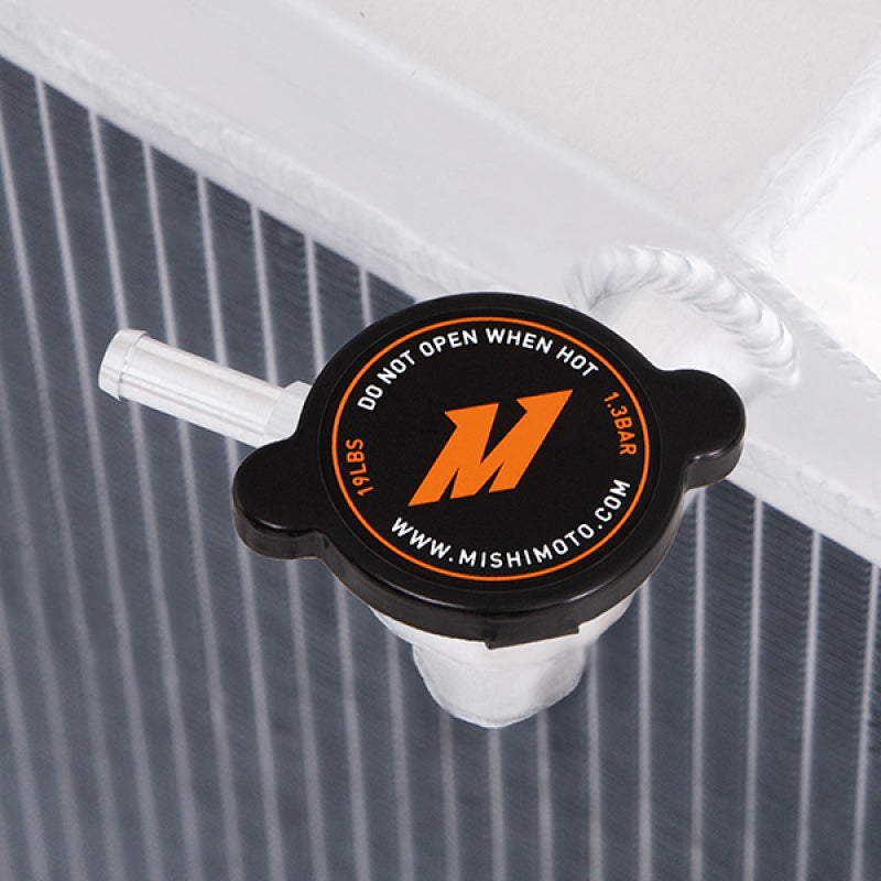 Mishimoto MMRAD-LCR-81X - MISMMRAD-LCR-81X - Mishimoto 81-90 Toyota Land Cruiser FJ60 Aluminum Radiator - Shipped in Europe - Tuningsupply.com