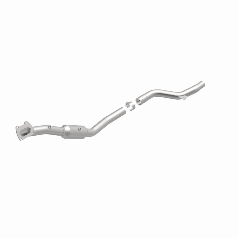 Magnaflow 22-141 - MAG22-141 - MagnaFlow Right Side Direct Fit Catalytic Converter 15-17 Chrysler 300 3.6L (4-Bolt Flange) - Shipped in Europe - Tuningsupply.com