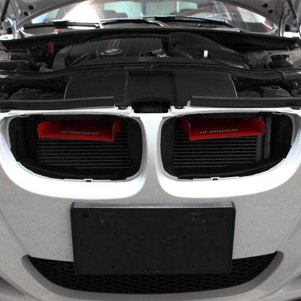 aFe 54-11478-R - AFE54-11478-R - aFe MagnumFORCE Intakes Scoops AIS BMW 335i (E90/92/93) 07-13 L6-3.0L (Red) - Shipped in Europe - Tuningsupply.com